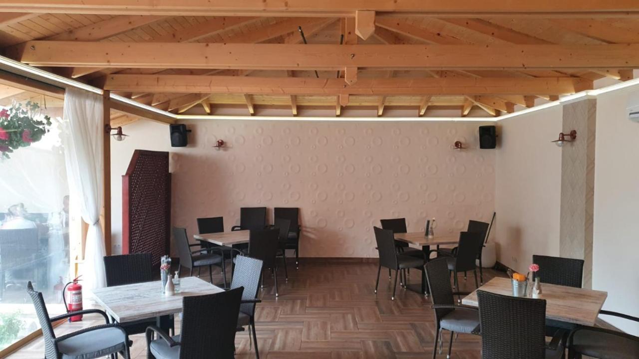 Pensiune Restaurant Ovidiu Valea lui Mihai Екстер'єр фото